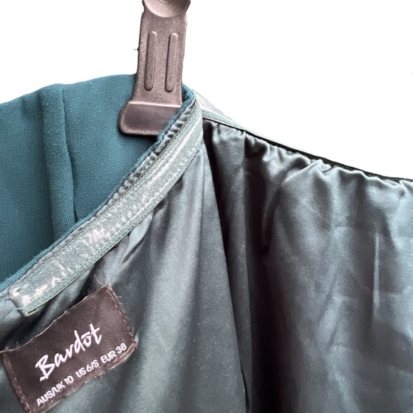 Bardot Off The Shoulder Bell Sleeve Midi Length Solange Dress - Picture 15 of 15